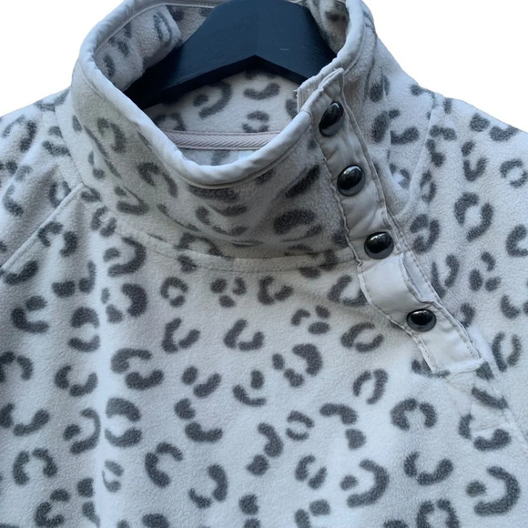 Greentea women's size medium fleece high neck sweater - Picture 3 of 4